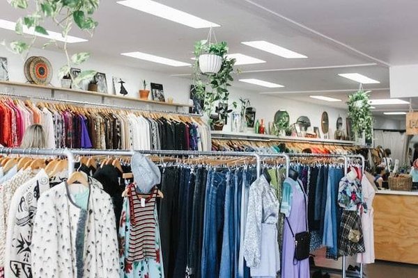 Adopter la tendance mode durable : Guide pour une garde-robe éco-responsable